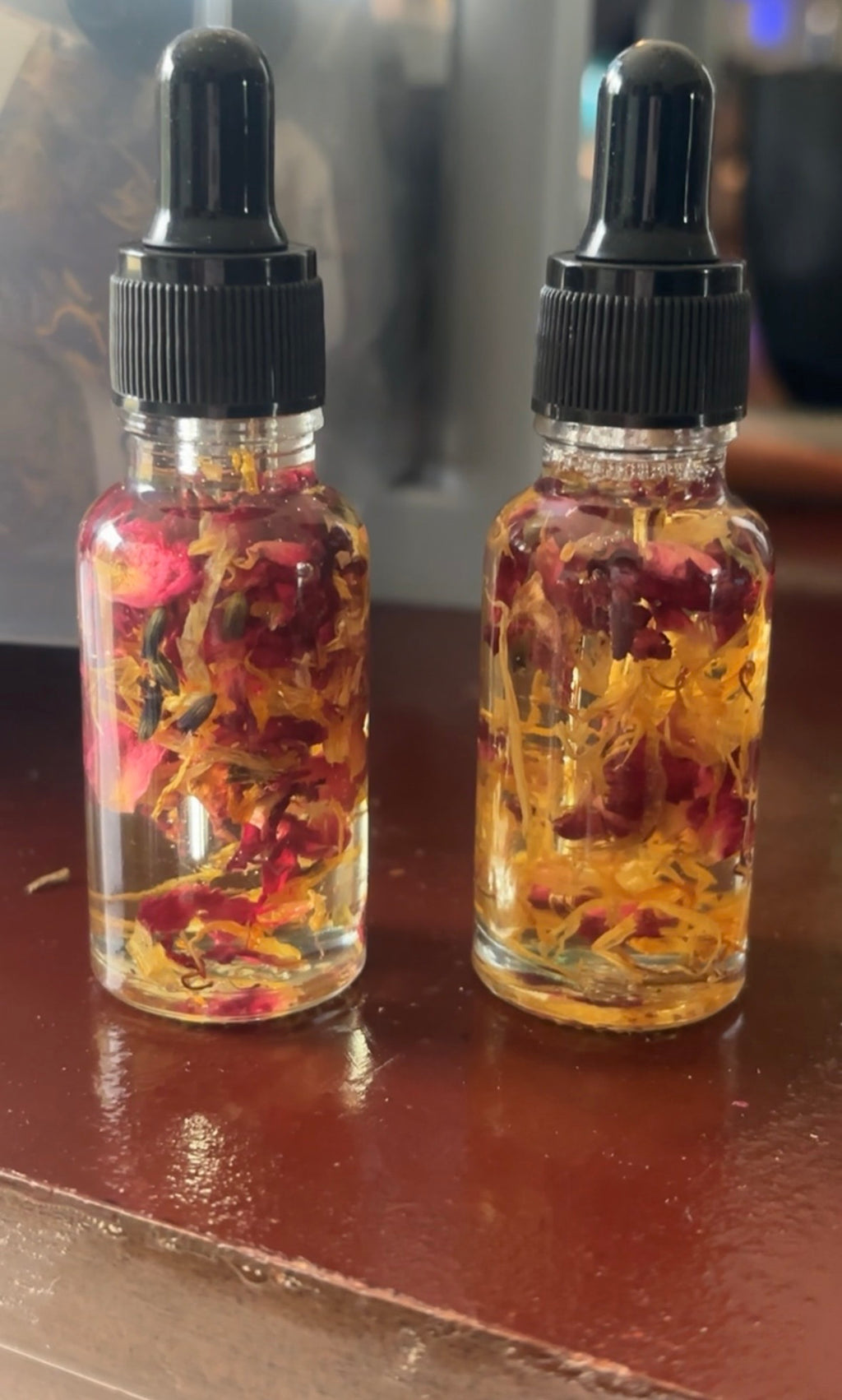 Mini Love Magnet Oils – Attract Love, Pull Passion, Radiate Magnetism